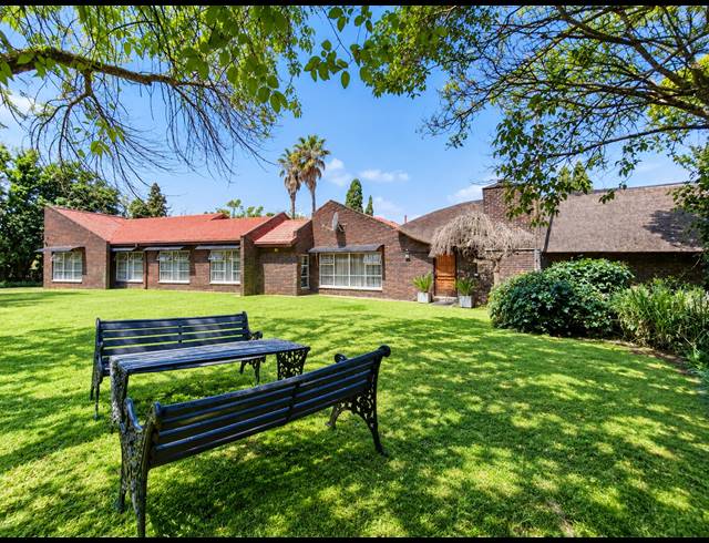 4 BEDROOM HOUSE FOR SALE IN THREE RIVERS EAST